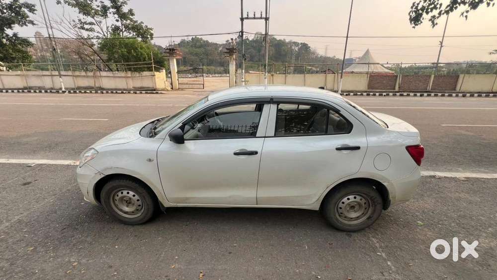 Maruti Suzuki Swift Dzire 2020 Petrol Well Maintained