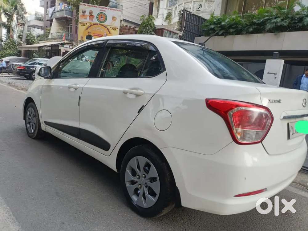 Hyundai Xcent 2015