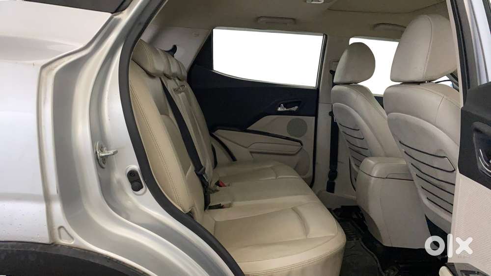 Mahindra Xuv300 W8 Option, 2019, Petrol