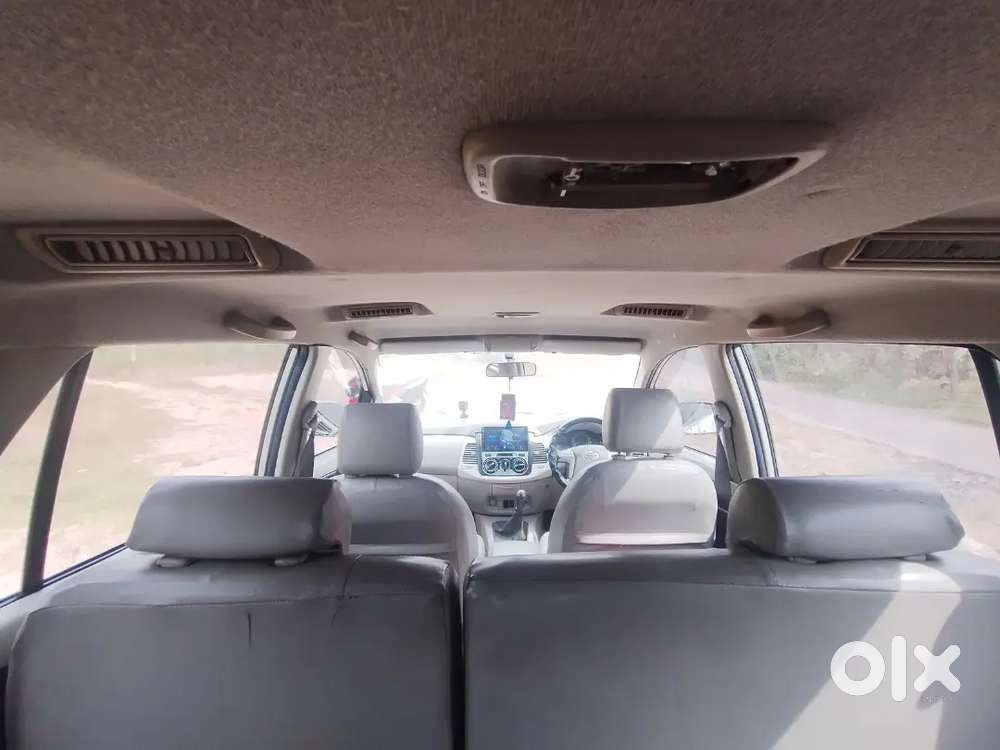 Toyota Innova 2010 Diesel 190000 Km Driven