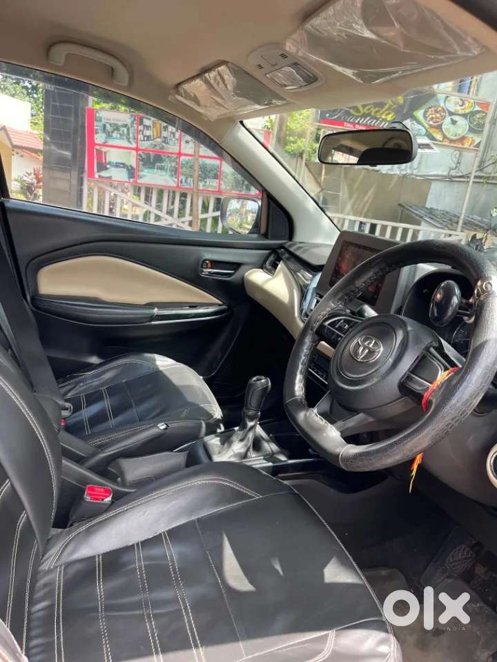 Maruti Suzuki Brezza 1.5 Zxi At Smart Hybrid Dual Tone, 2023, Petrol