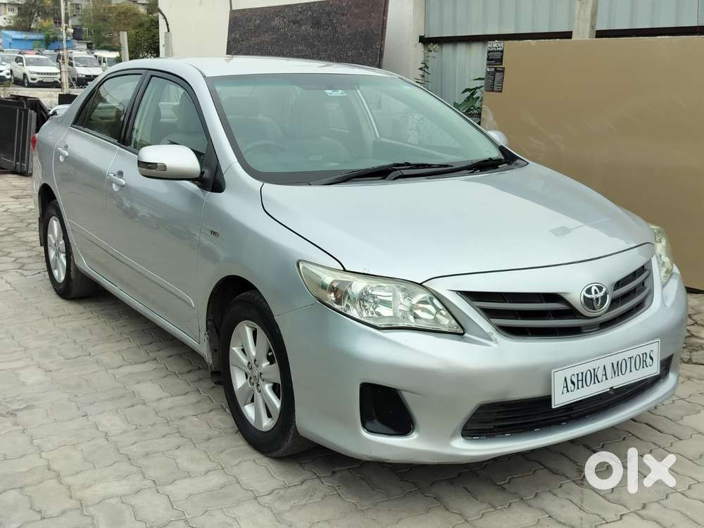 Toyota Corolla Altis 1.8 J, 2012, Petrol