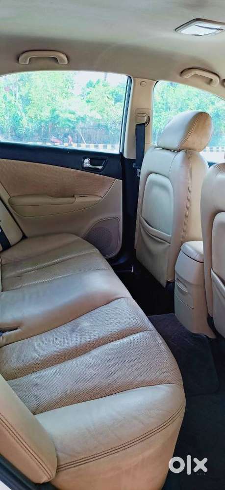 Hyundai Sonata Embera Manual (leather), 2011, Diesel
