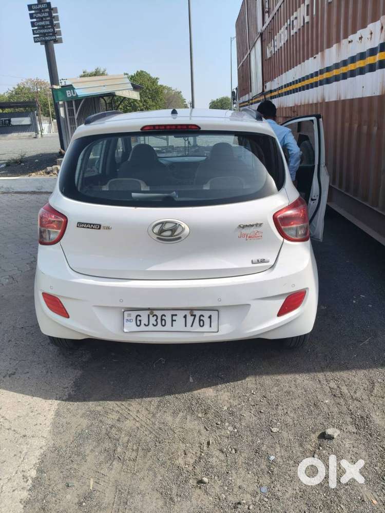 Hyundai Grand I10 2016 Petrol Well Maintained