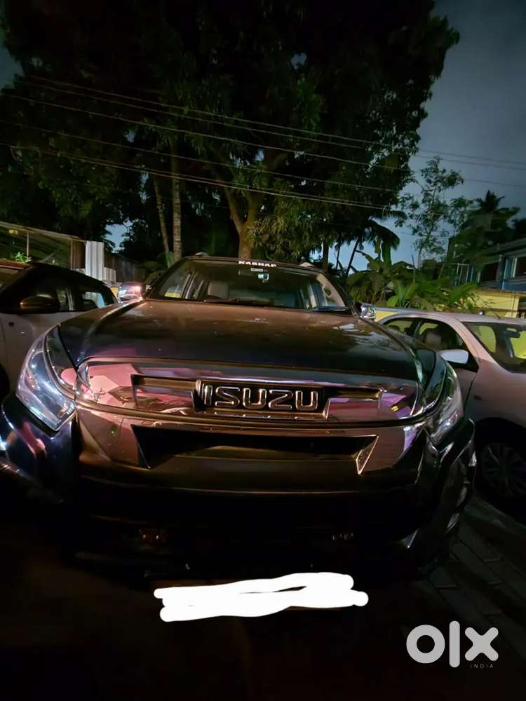 Isuzu D-max V-cross 2024 Diesel 80000 Km Driven