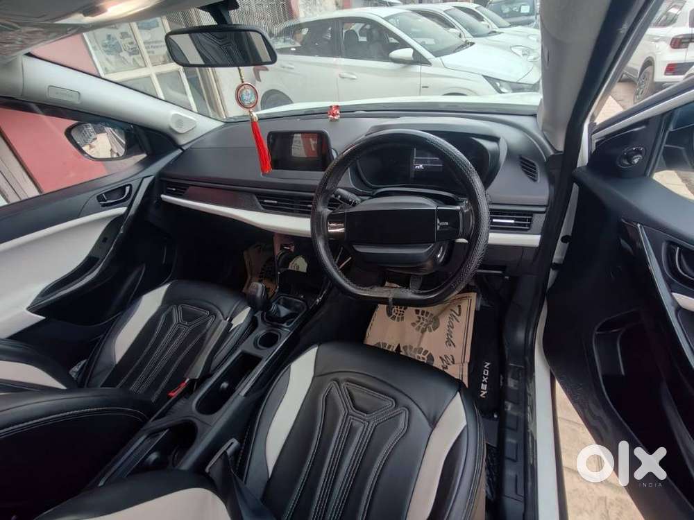Tata Nexon Pure Plus (s) Petrol Amt, 2024, Cng & Hybrids