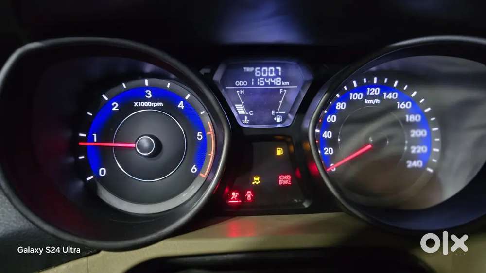 Hyundai New Elantra Diesel 2014variant