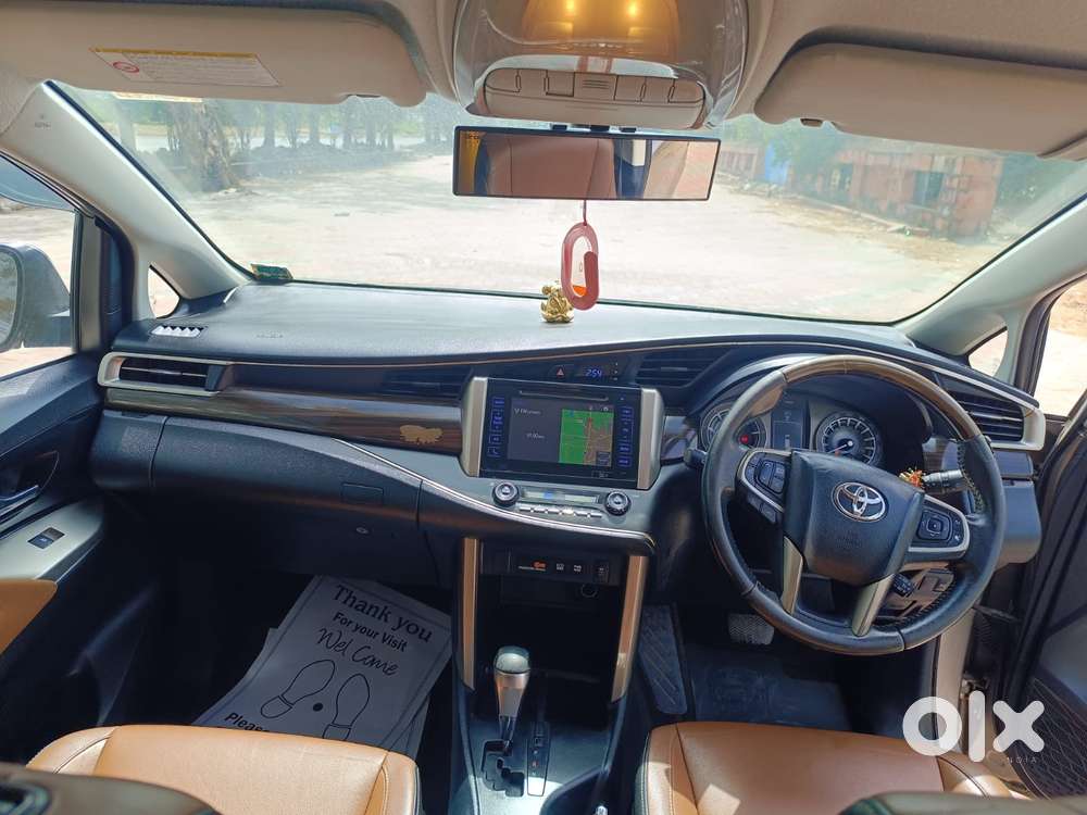 Toyota Innova Crysta 2.8z Automatic, 2016, Diesel