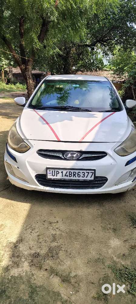 Hyundai Verna 2012