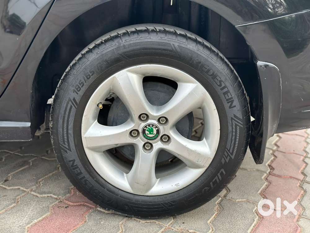 Skoda Rapid Tsi Active 1.0 Mt, 2012, Petrol