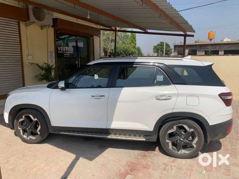 Hyundai Alcazar 2021 Diesel Well Maintained