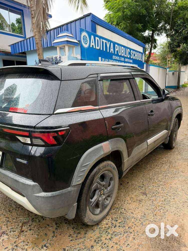Maruti Brezza Zxi 2024