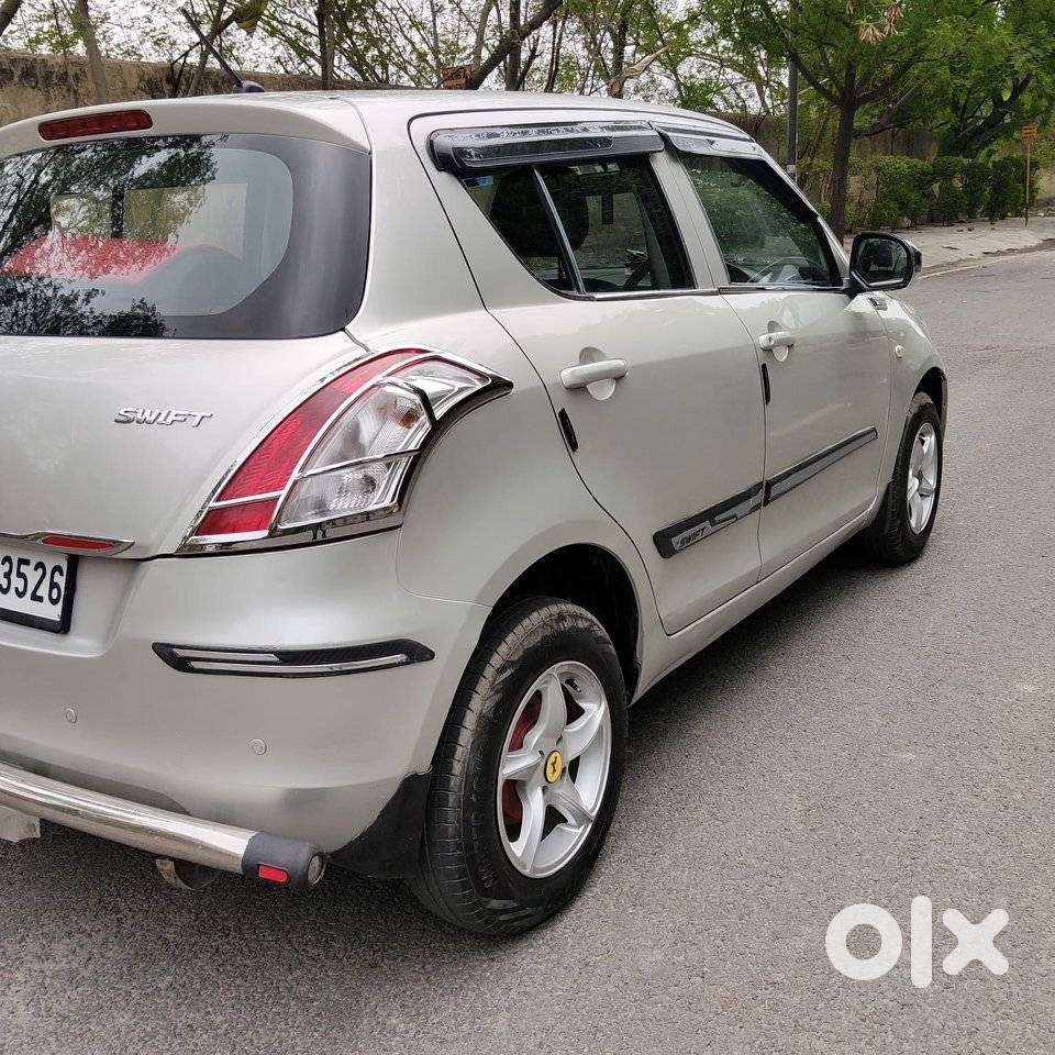 Maruti Suzuki Swift Lxi Optional-o, 2017, Cng & Hybrids