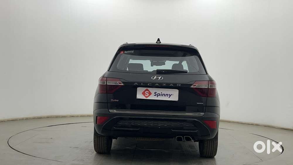 Hyundai Alcazar 1.5 Tdct Signature (o) 7s Petrol, 2023, Petrol