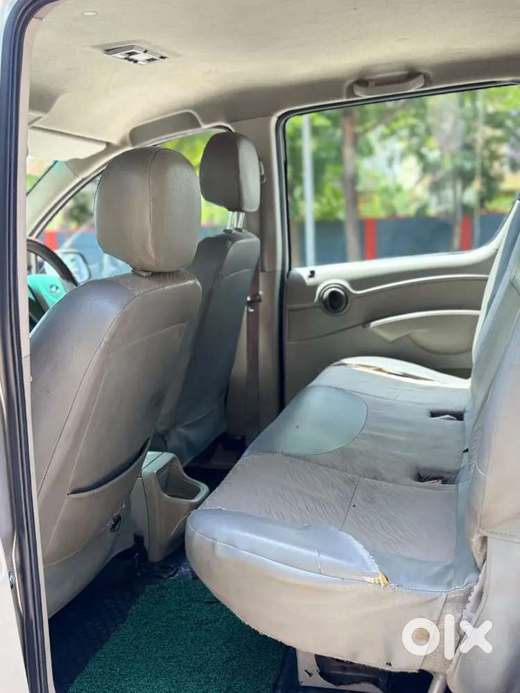 Mahindra Quanto 1.5 2012