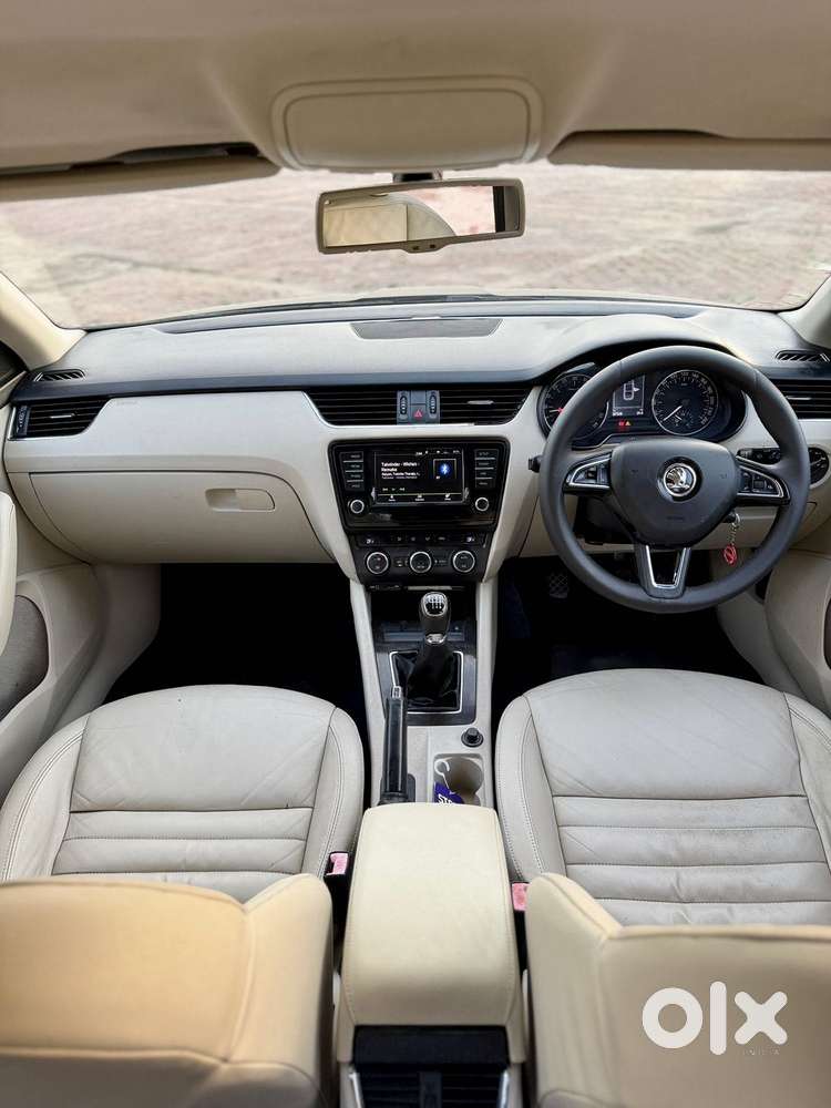 Skoda Octavia 2.0 Tdi Mt Ambition, 2015, Diesel