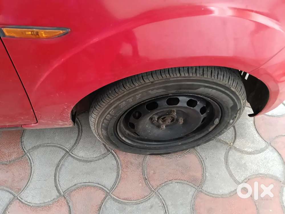 Ford Figo 1.2 Petrol 2012