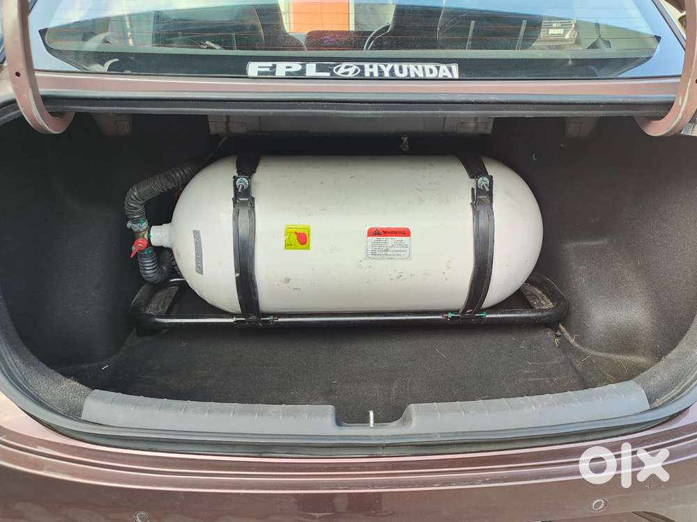 Hyundai Aura, 2022, Cng & Hybrids