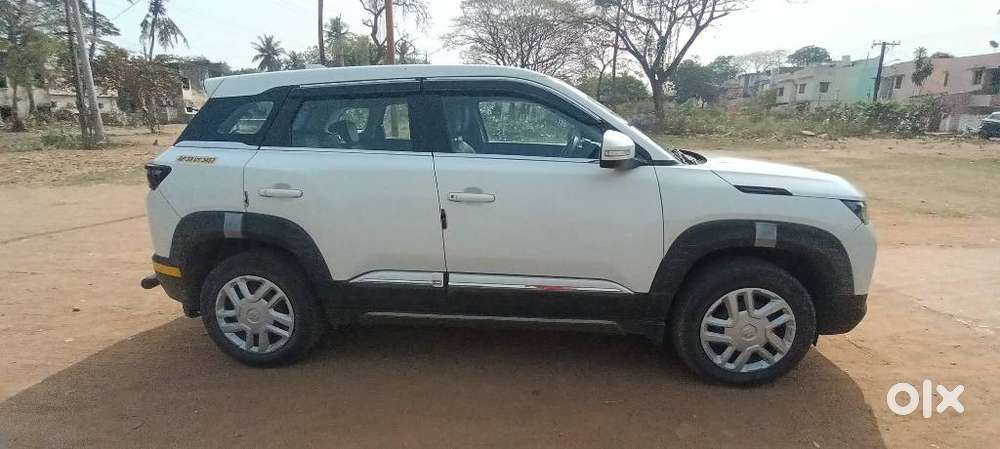 Maruti Suzuki Brezza 1.5 Lxi Smart Hybrid, 2023, Petrol