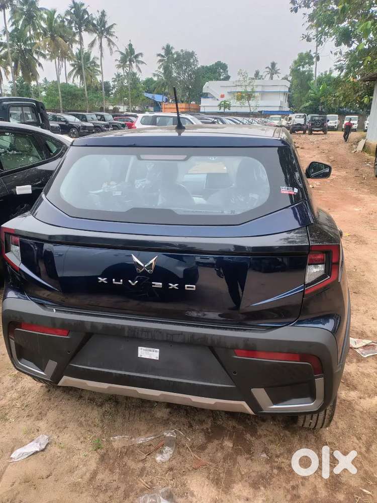 Mahindra Xuv 3xo Mx3 2025