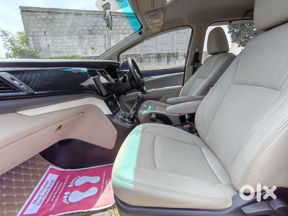 Mahindra Marazzo M8 8str, 2019, Diesel