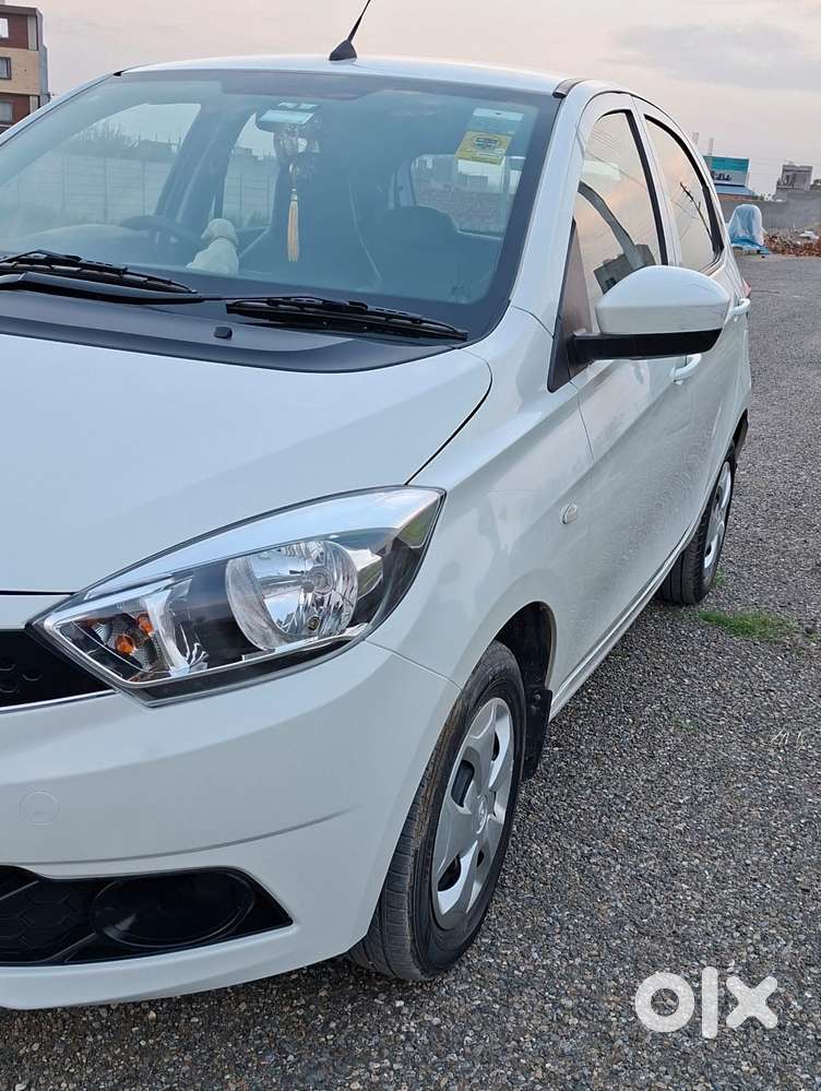 Tata Tiago 1.2 Revotron Xta, 2018, Petrol