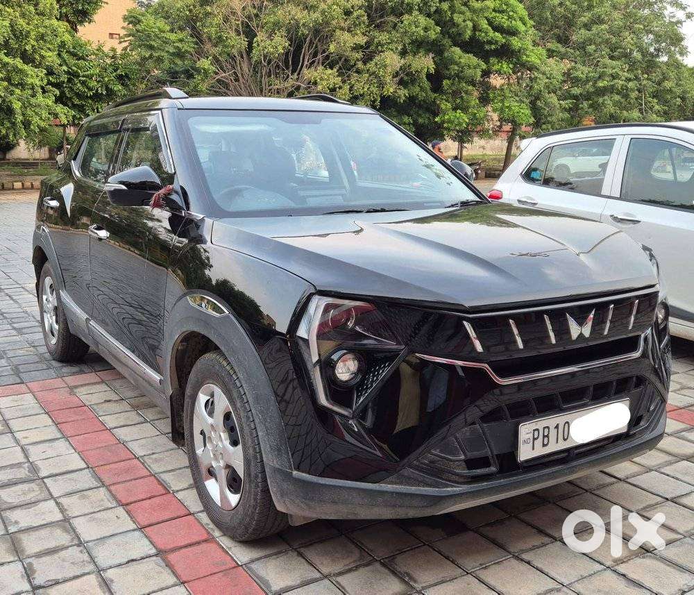 Mahindra Xuv 3xo, 2025, Petrol