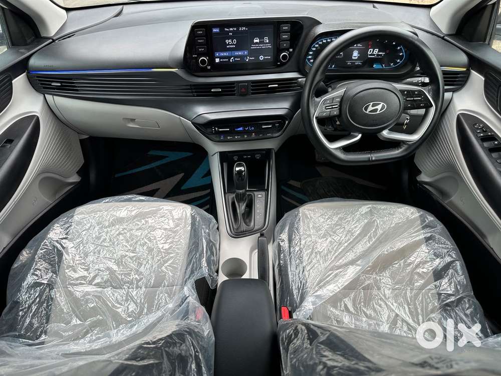 Hyundai I20 Sportz 1.2 Ivt, 2024, Petrol