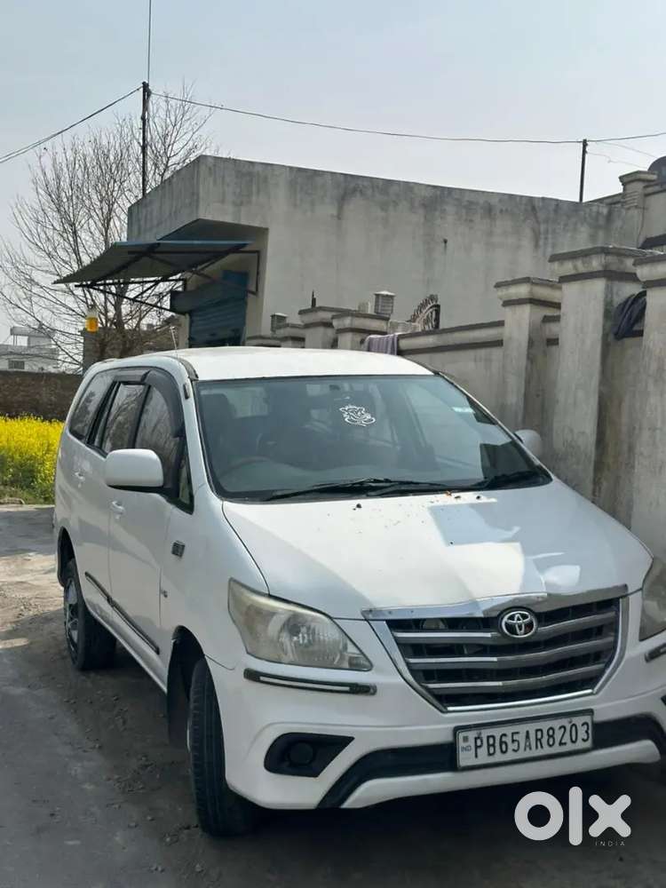 Toyota Innova 2012 Diesel 98000 Km Driven