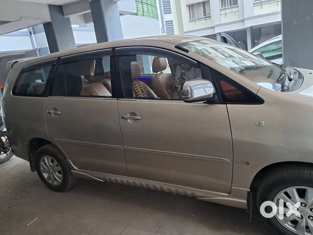 Toyota Innova 2011 Diesel Well Maintained