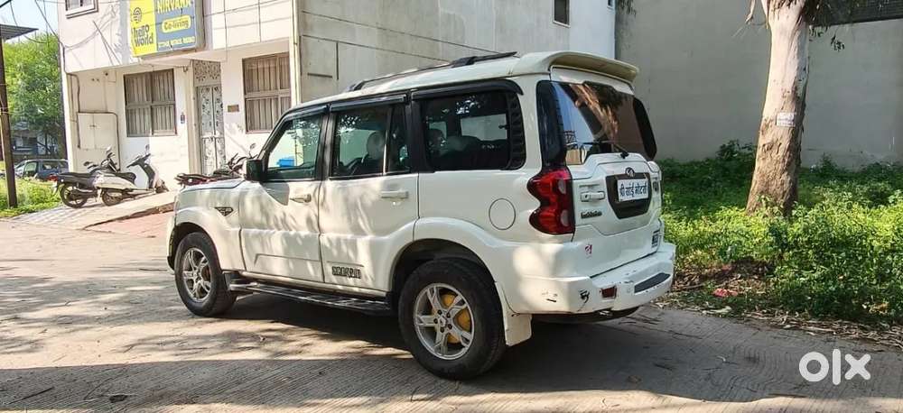 Mahindra Scorpio S10, 2017, Diesel