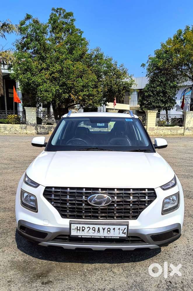Hyundai Venue E 1.2 Petrol, 2022, Petrol