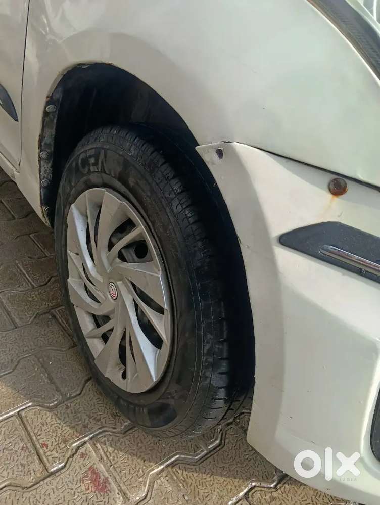 Maruti Suzuki Dzire 2013