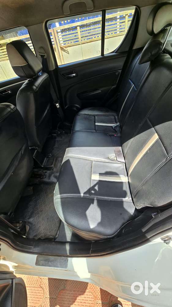Maruti Suzuki Swift Vxi Abs Bsiv, 2015, Petrol