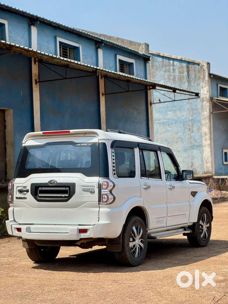 Mahindra Scorpio S4 Plus, 2016, Diesel
