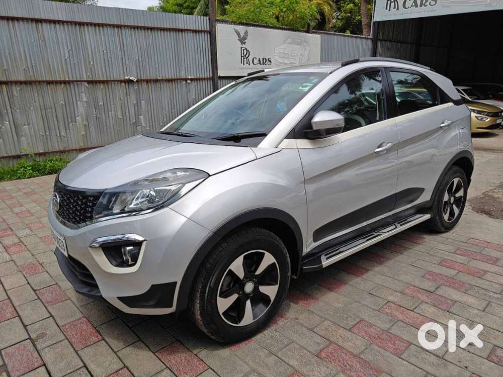 Tata Nexon 1.2 Revotron Xza Plus, 2018, Petrol