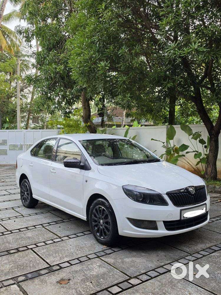Skoda Rapid 1.5 Tdi Cr Elegance Plus, 2015, Diesel