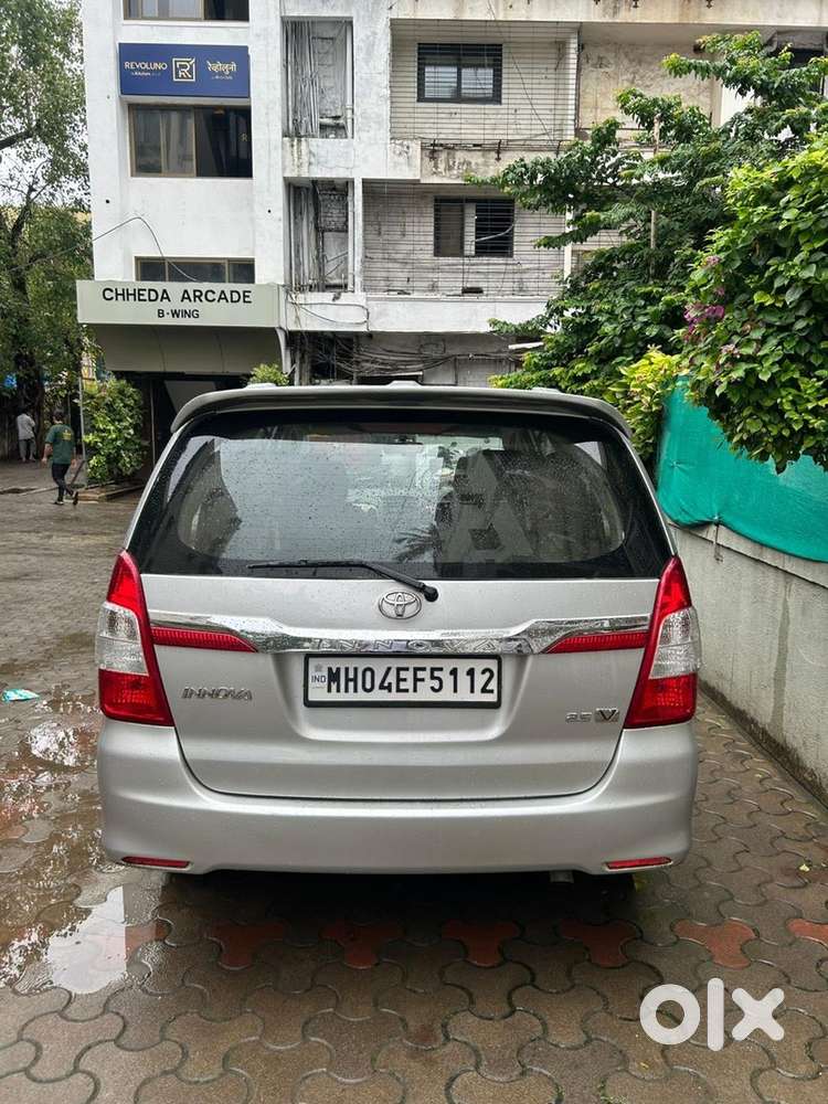 Toyota Innova Diesel 2010 Km Driven