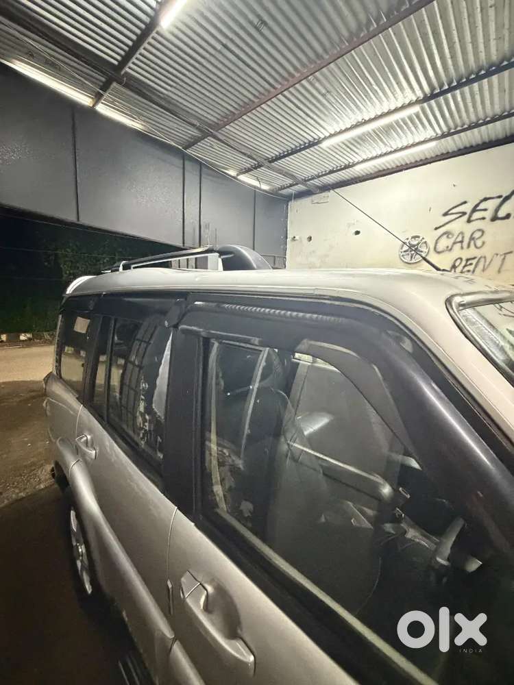 Mahindra Scorpio S10 Diesel 2017
