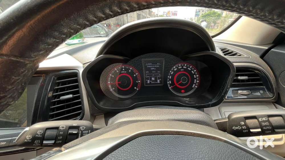 Mahindra Xuv300 Petrol Manual 2020. Emaculate Condition