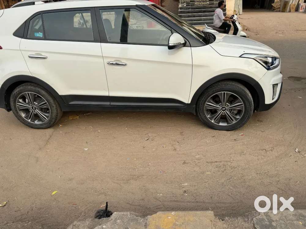 Sale My Creta In Nikol Ahmedabad 
Dealer And Company Stay Away