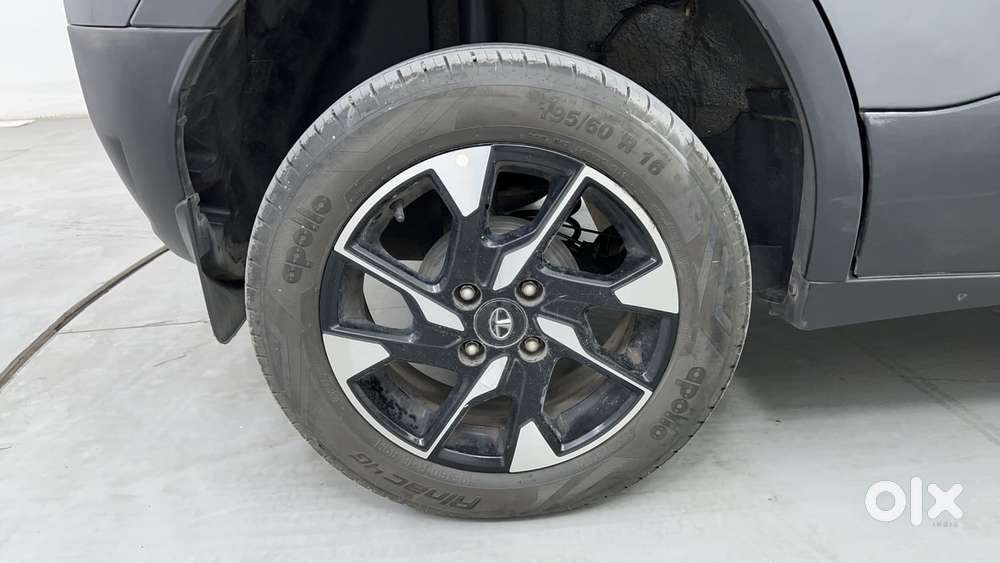 Tata Punch 1.2 Revotron Accomplished Dazzle Pack Amt, 2023, Petrol