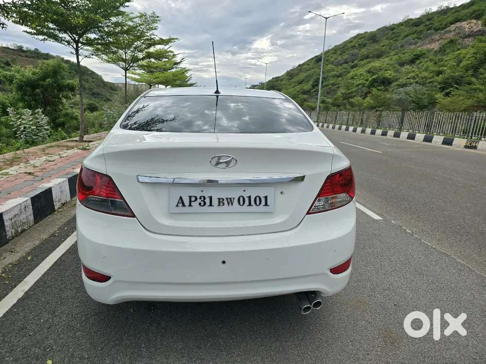 Hyundai Verna 2012 Variant