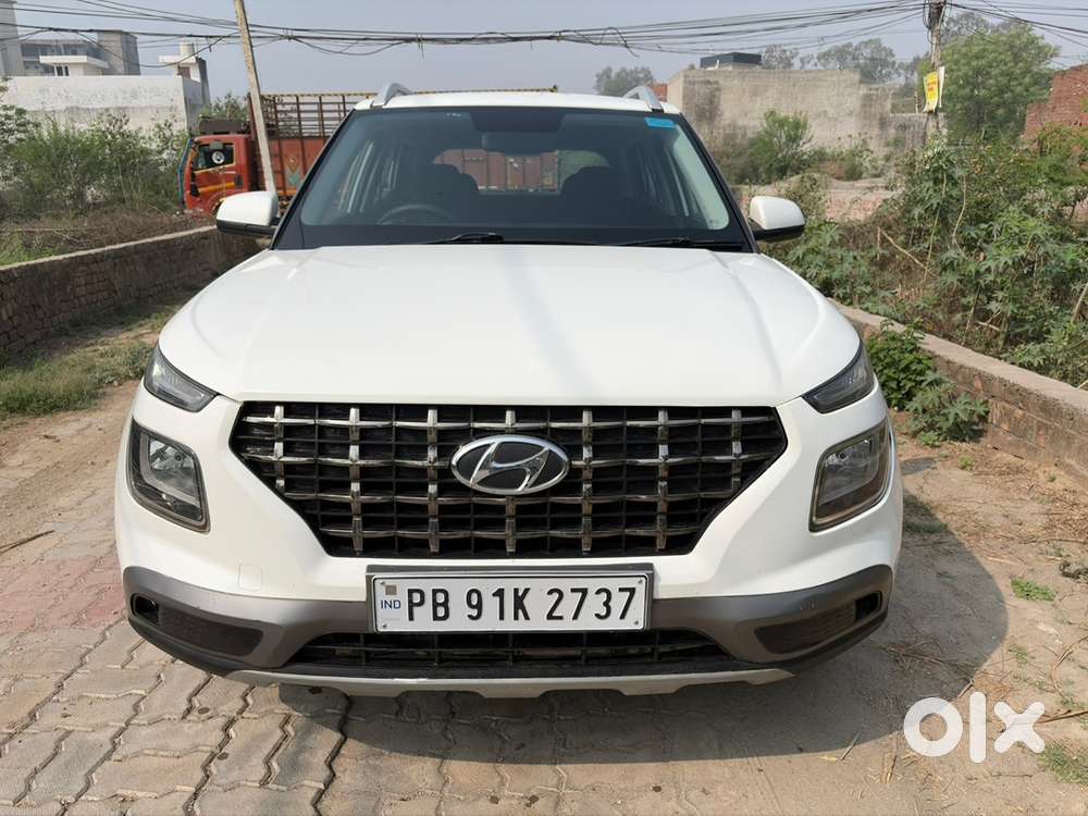 Hyundai Venue 2020 Petrol 48000 Km Driven