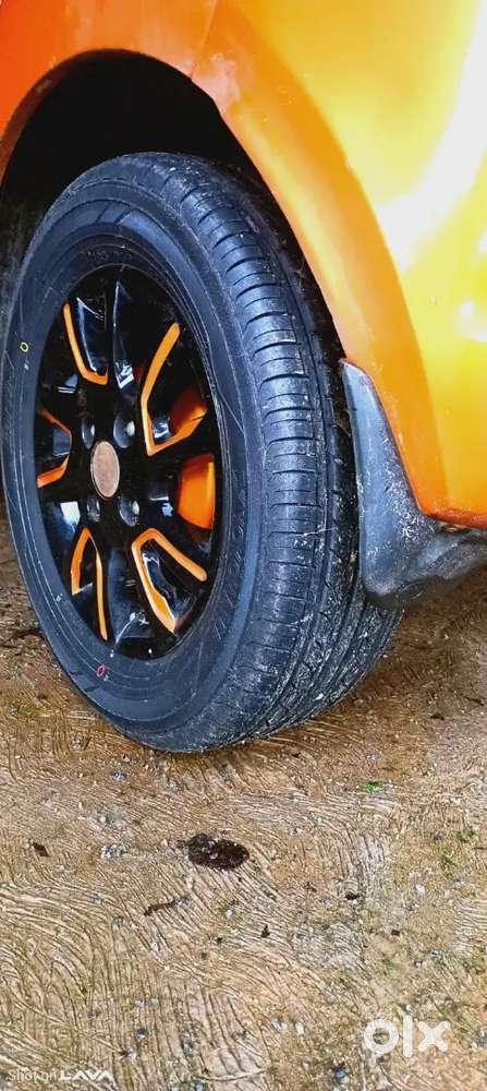 Tata Tiago Xz Manual Transmission Sunburst Orange Colour, 2018 Petrol