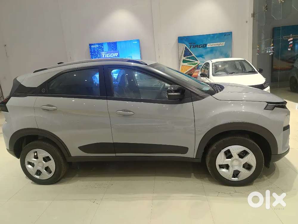 Ek Dam New Car He Abhi Lee He Aprial Me