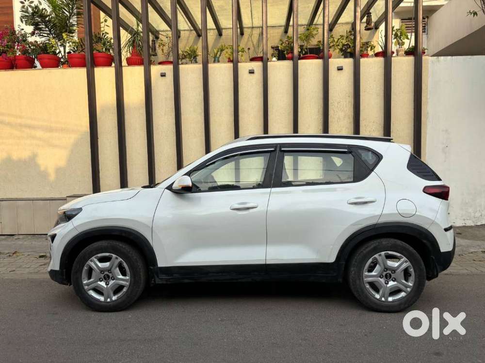 Kia Sonet, 2021, Petrol