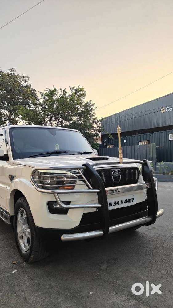 Mahindra Scorpio S10, 2016, Diesel