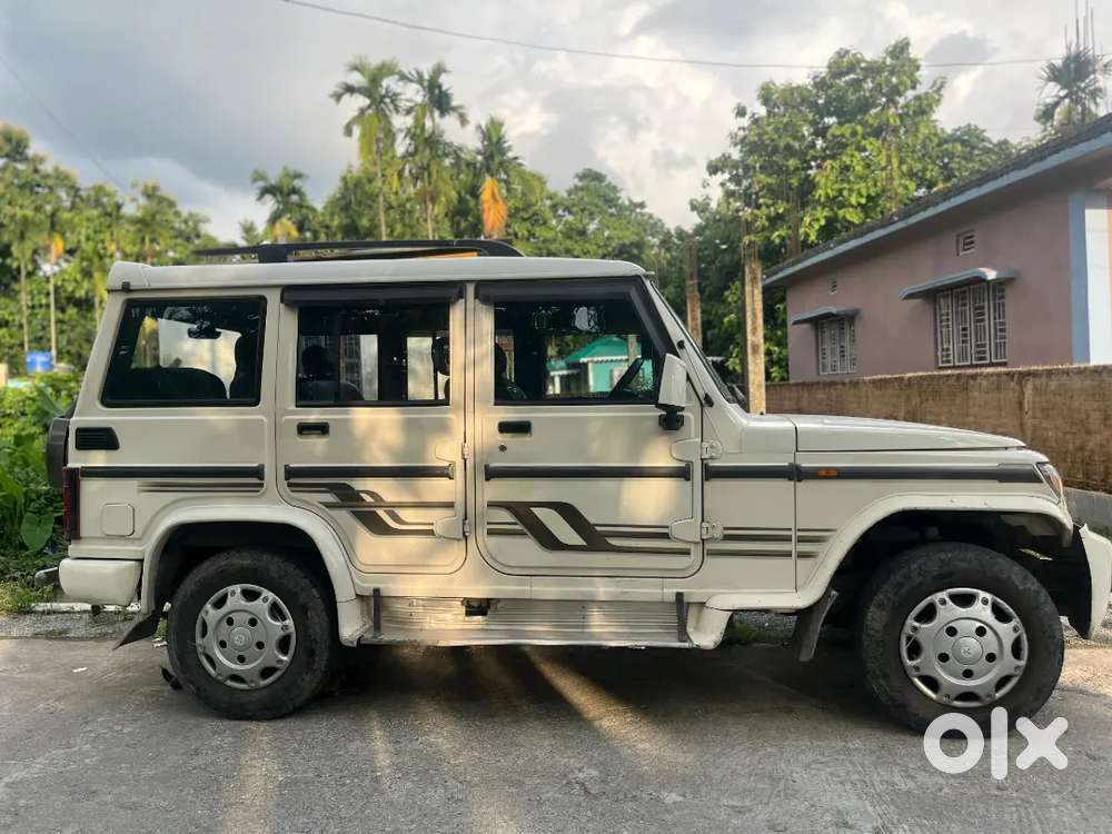 Single Hand Using Car