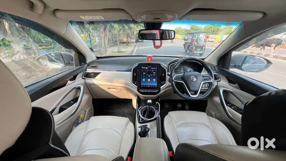 Single Handed, Good Condition, Mg Hector Hybrid Sharp 2021